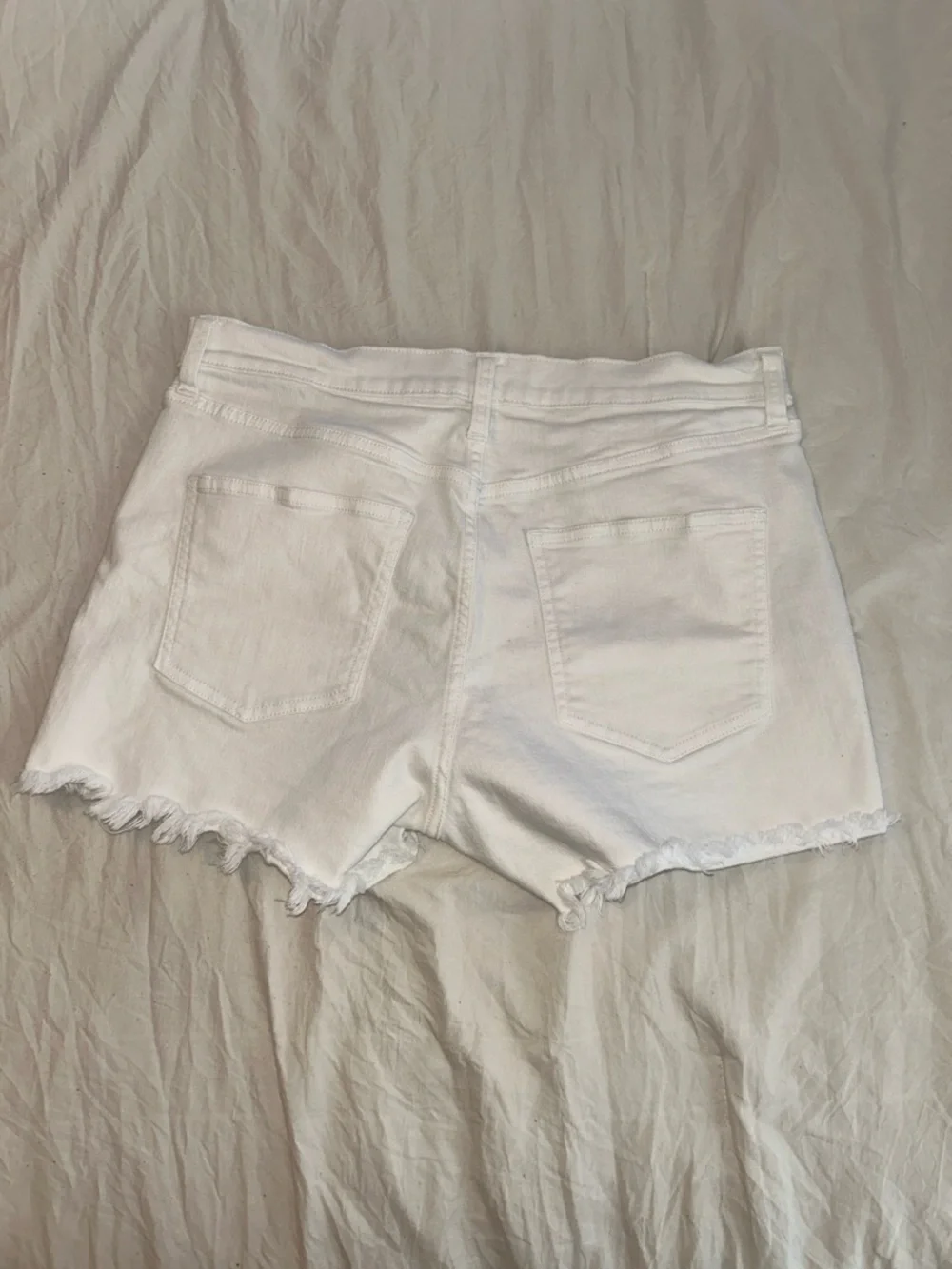 GAP White High-Rise Button-Fly Denim Shorts - Picture 4 of 5